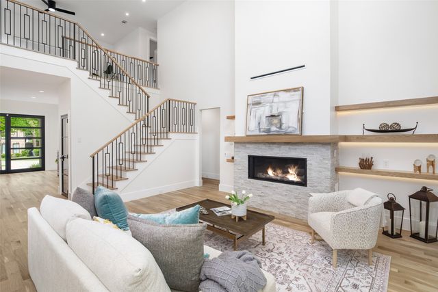 8749 Rexford, Dallas, TX 75209