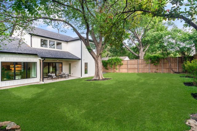 8749 Rexford, Dallas, TX 75209