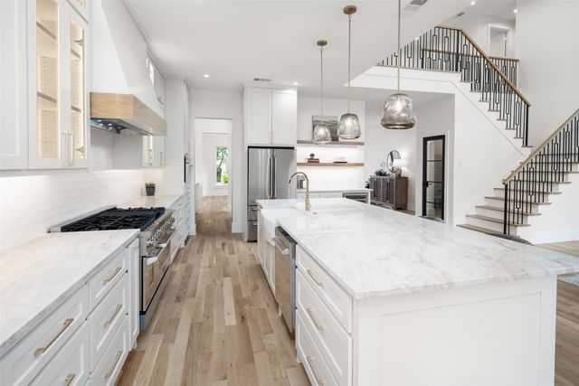 8749 Rexford, Dallas, TX 75209