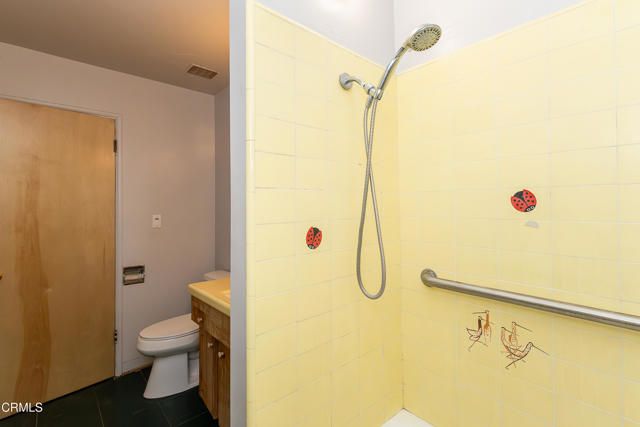 10646 Samoa Avenue, Los Angeles, CA 91042