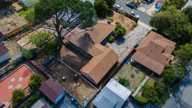10646 Samoa Avenue, Los Angeles, CA 91042