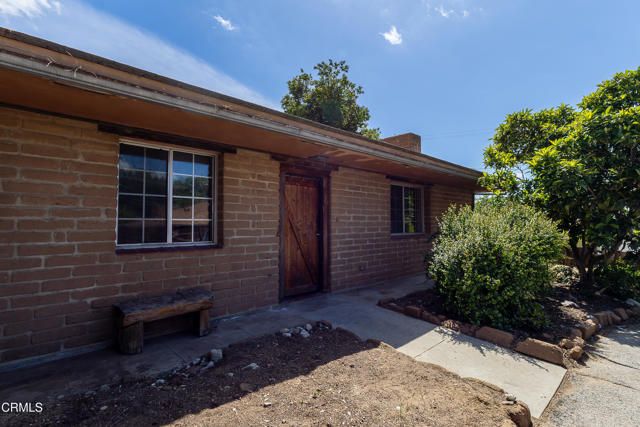 10646 Samoa Avenue, Los Angeles, CA 91042
