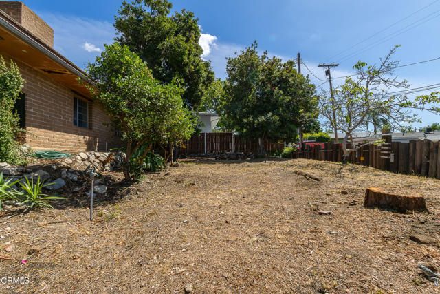 10646 Samoa Avenue, Los Angeles, CA 91042