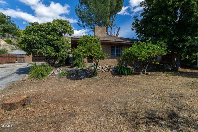 10646 Samoa Avenue, Los Angeles, CA 91042
