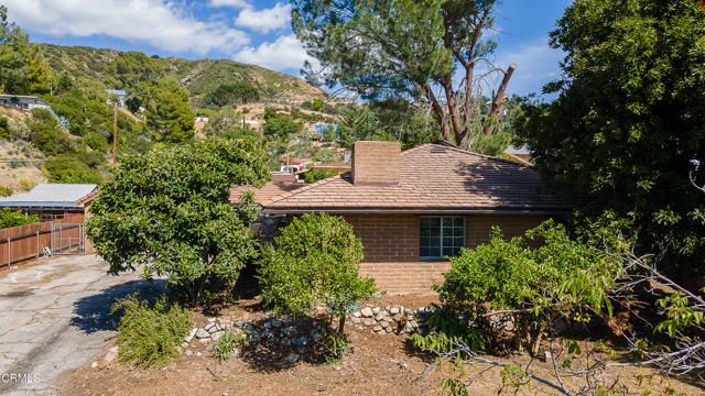 10646 Samoa Avenue, Los Angeles, CA 91042