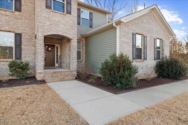 7804 Charters End Street, Willow Spring, NC 27592