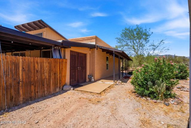 5635 N Via Latigo, Tucson, AZ 85704