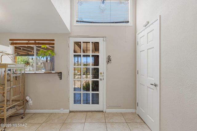 5635 N Via Latigo, Tucson, AZ 85704