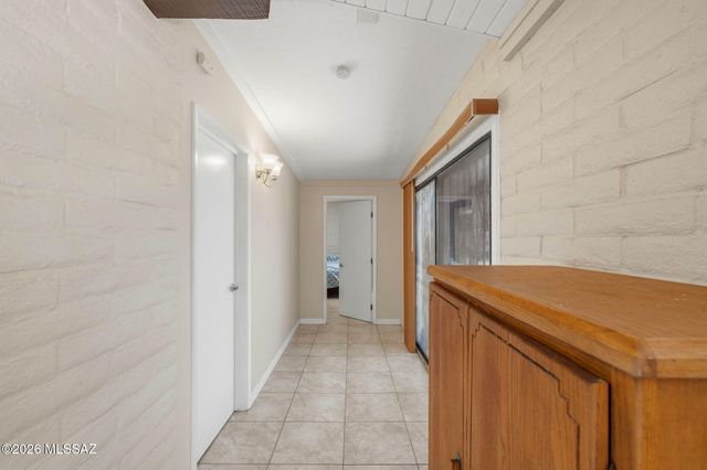 5635 N Via Latigo, Tucson, AZ 85704