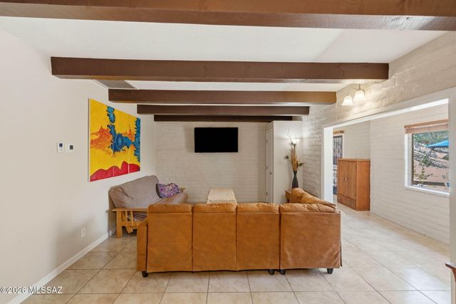 5635 N Via Latigo, Tucson, AZ 85704