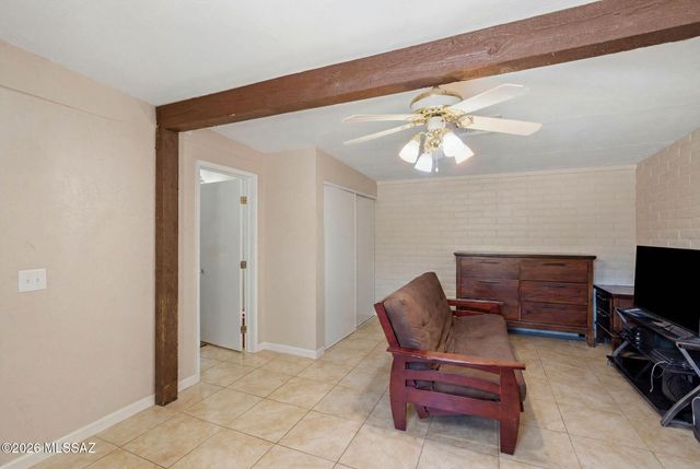 5635 N Via Latigo, Tucson, AZ 85704