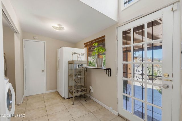 5635 N Via Latigo, Tucson, AZ 85704