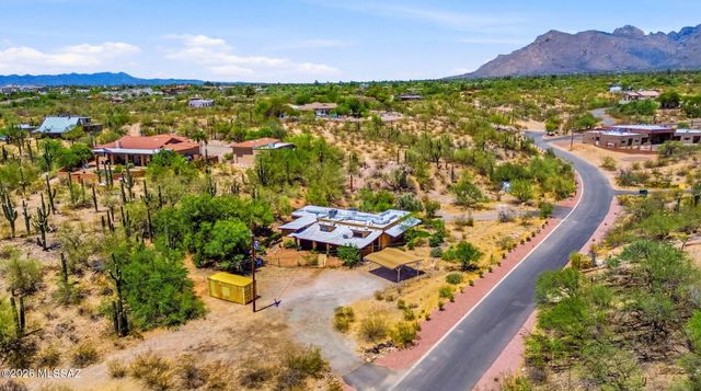 5635 N Via Latigo, Tucson, AZ 85704