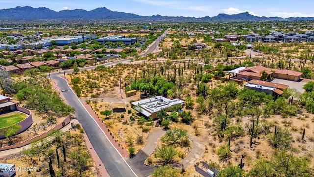 5635 N Via Latigo, Tucson, AZ 85704