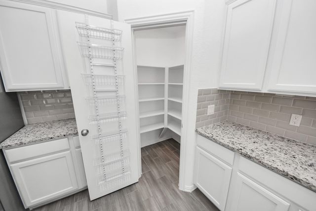 3031 Stonebriar Court, Conroe, TX 77301