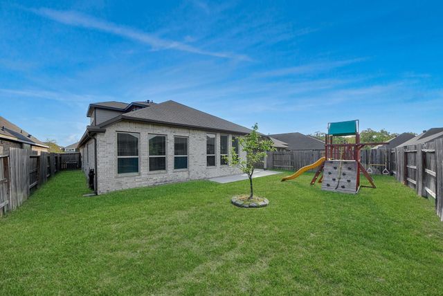 3031 Stonebriar Court, Conroe, TX 77301