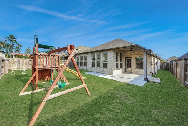 3031 Stonebriar Court, Conroe, TX 77301