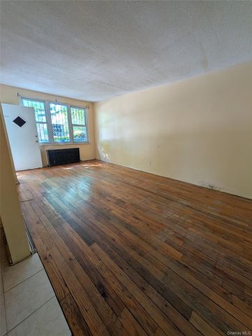 207-11 Hillside Avenue, Queens Village, NY 11427