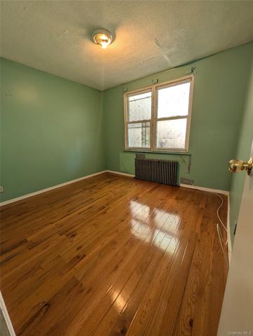 207-11 Hillside Avenue, Queens Village, NY 11427