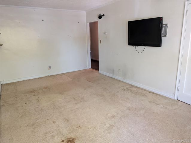 207-11 Hillside Avenue, Queens Village, NY 11427