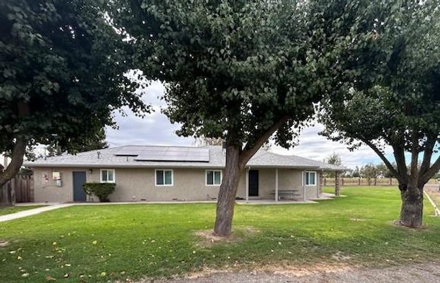 11776 Victory Ave, Oakdale, CA 95361