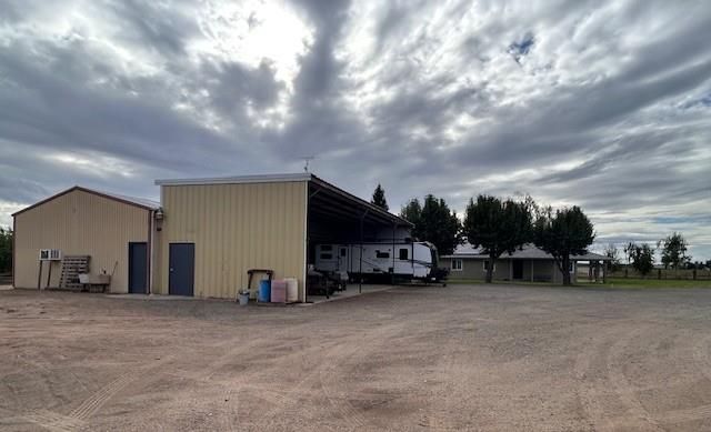 11776 Victory Ave, Oakdale, CA 95361