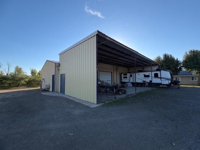 11776 Victory Ave, Oakdale, CA 95361