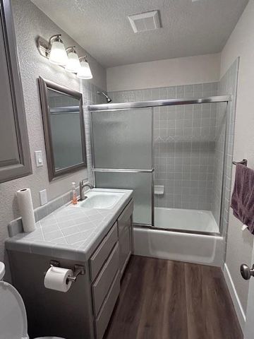 11776 Victory Ave, Oakdale, CA 95361