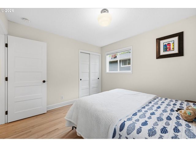 18718 ROSE Way, West Linn, OR 97068