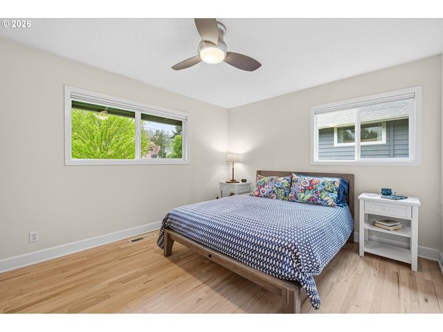 18718 ROSE Way, West Linn, OR 97068
