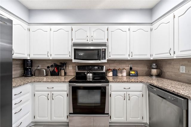 3 Cunningham Lane, Bella Vista, AR 72715