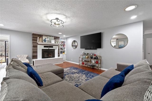 3 Cunningham Lane, Bella Vista, AR 72715