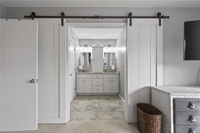 3 Cunningham Lane, Bella Vista, AR 72715