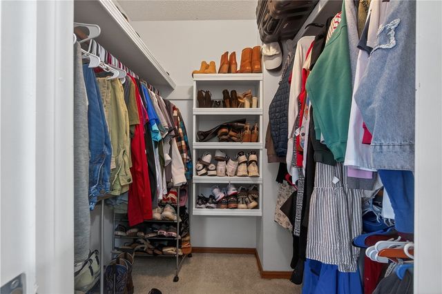 3 Cunningham Lane, Bella Vista, AR 72715