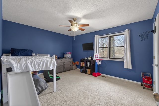 3 Cunningham Lane, Bella Vista, AR 72715