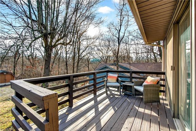 3 Cunningham Lane, Bella Vista, AR 72715