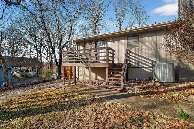 3 Cunningham Lane, Bella Vista, AR 72715