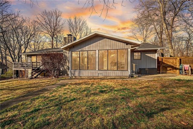3 Cunningham Lane, Bella Vista, AR 72715