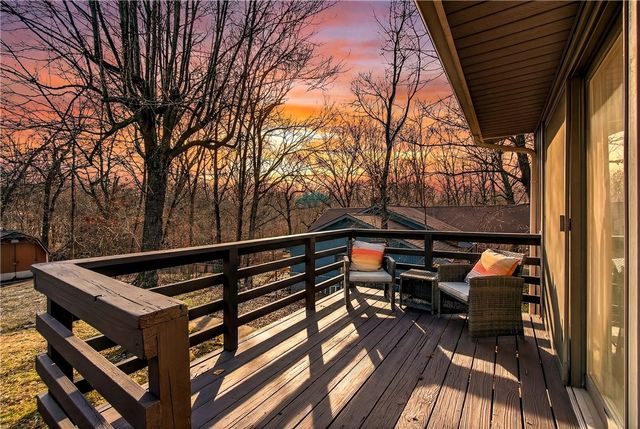 3 Cunningham Lane, Bella Vista, AR 72715