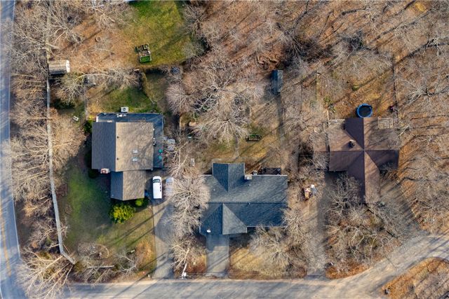 3 Cunningham Lane, Bella Vista, AR 72715