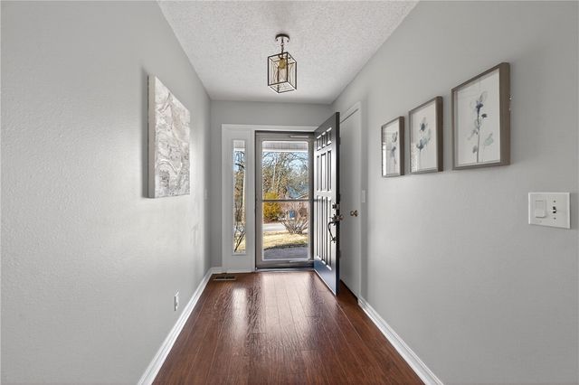 3 Cunningham Lane, Bella Vista, AR 72715