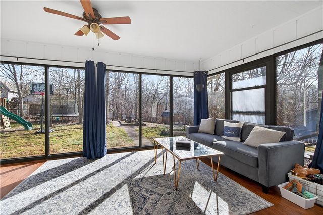 3 Cunningham Lane, Bella Vista, AR 72715