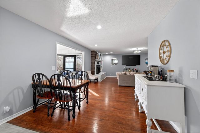 3 Cunningham Lane, Bella Vista, AR 72715