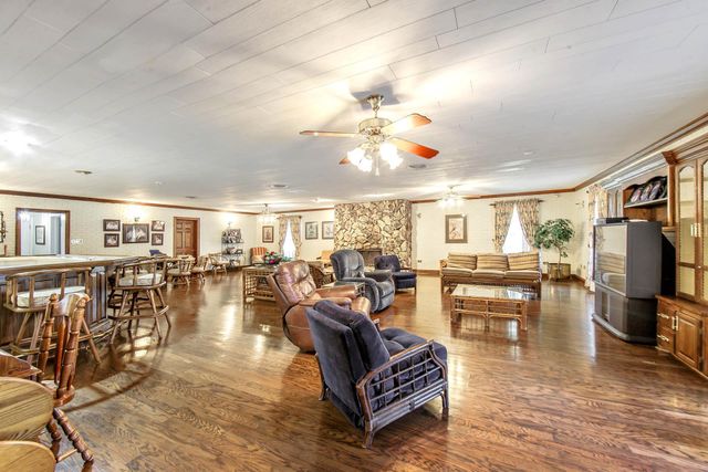 100 Estate Dr, Houma, LA 70364