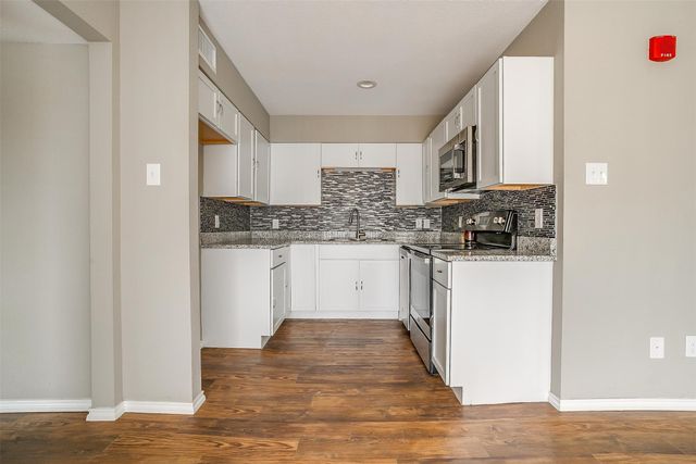 5806 Marvin Loving Drive 212, Garland, TX 75043