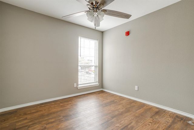 5806 Marvin Loving Drive 212, Garland, TX 75043