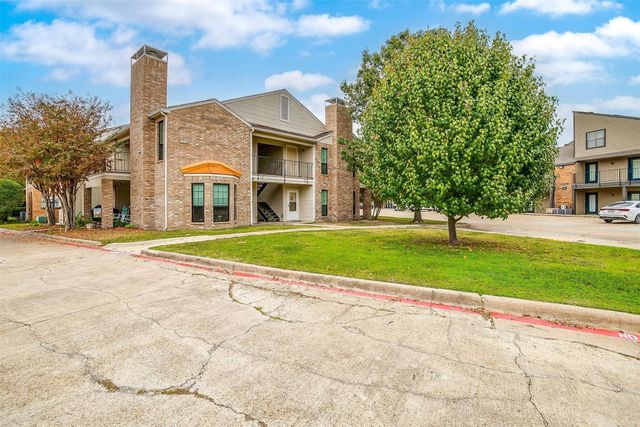 5806 Marvin Loving Drive 212, Garland, TX 75043