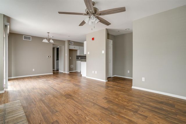 5806 Marvin Loving Drive 212, Garland, TX 75043