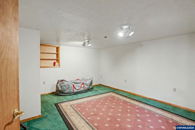 874 W Ida St, Stayton, OR 97383