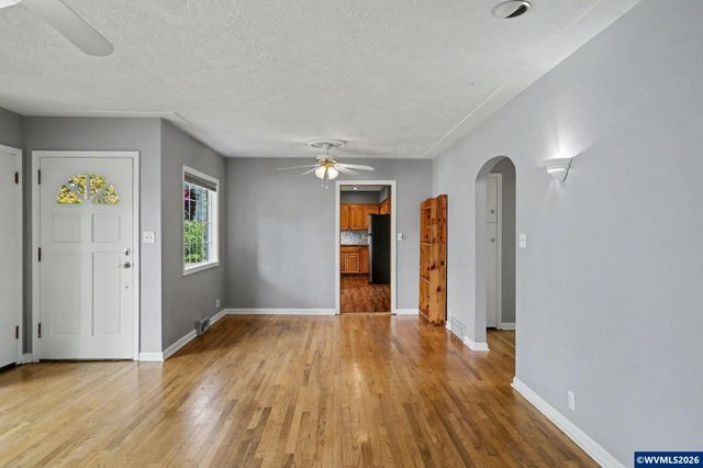 874 W Ida St, Stayton, OR 97383